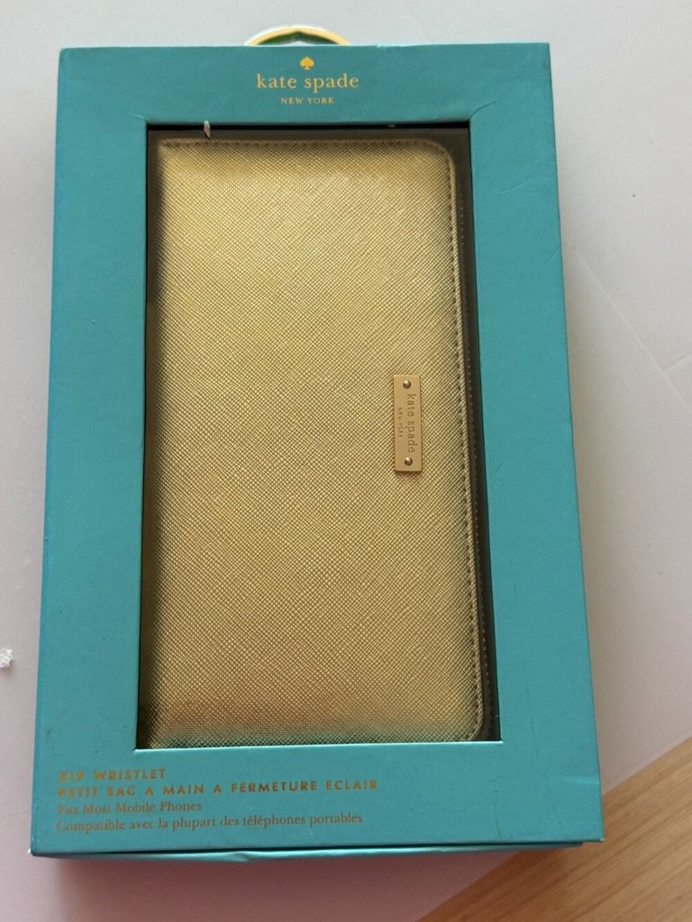 Kate Spade New York Gold Saffiano Leather Zip Wristlet Wallet NWT in Box